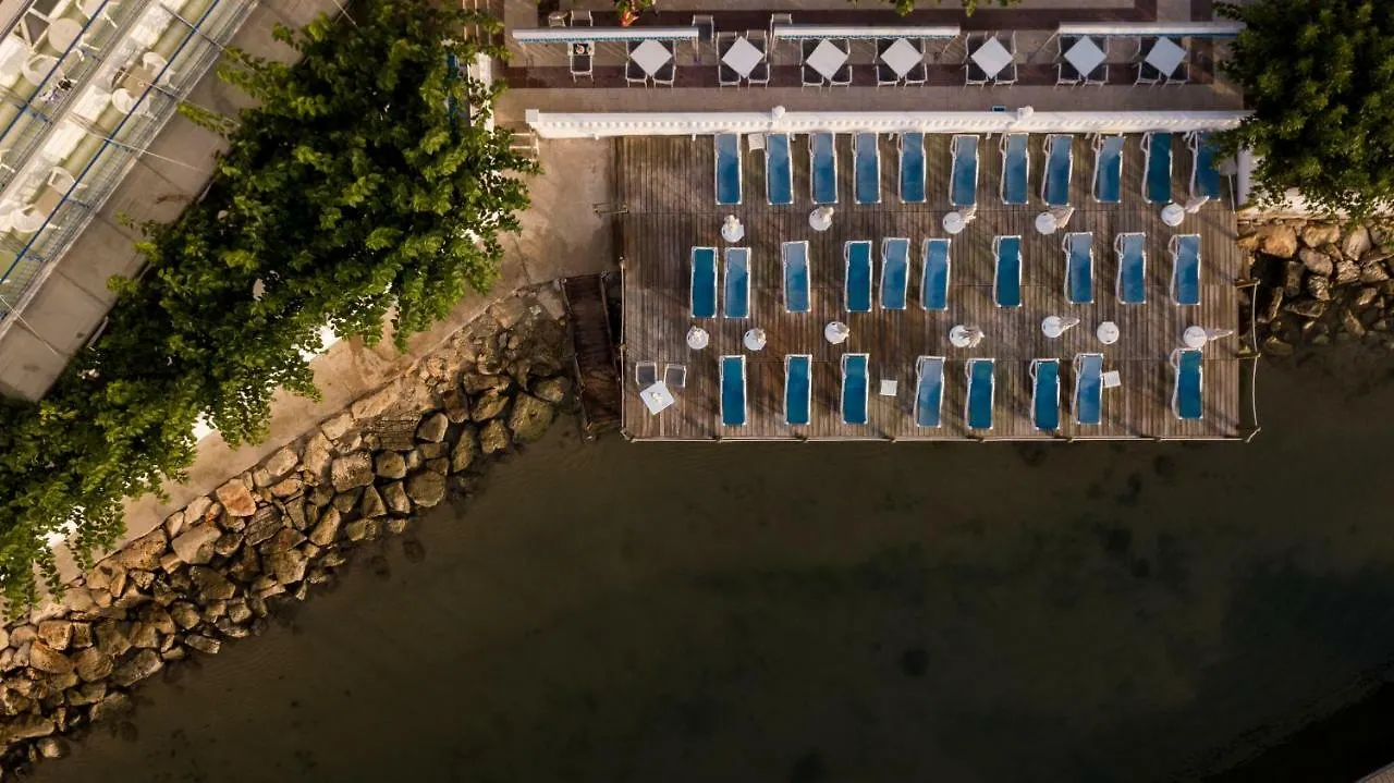 Hotel Restaurant Juanito Platja Sant Carles De La Rapita